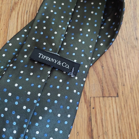 Polka Dot Tiffany & Co Neck TIE 100% SILK.  (Bag D) - Picture 4 of 4